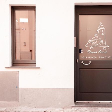 אורוסיי Domo Orise Alloggio In Pieno Centro מראה חיצוני תמונה