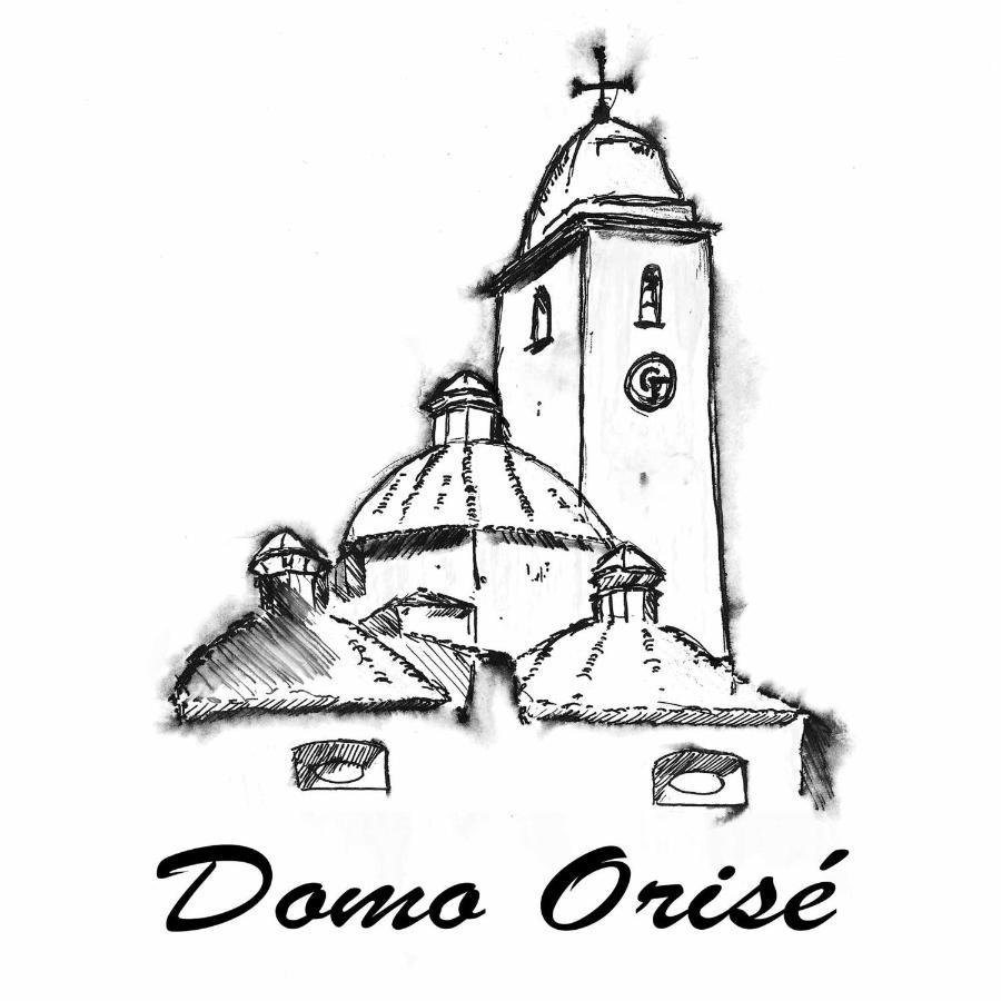 אורוסיי Domo Orise Alloggio In Pieno Centro מראה חיצוני תמונה
