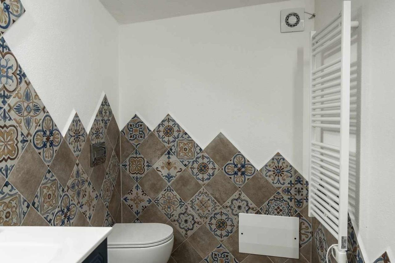 אורוסיי Domo Orise Alloggio In Pieno Centro מראה חיצוני תמונה